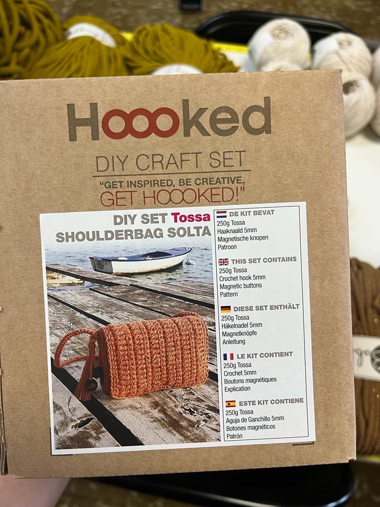 Hooked DIY Craft Set
