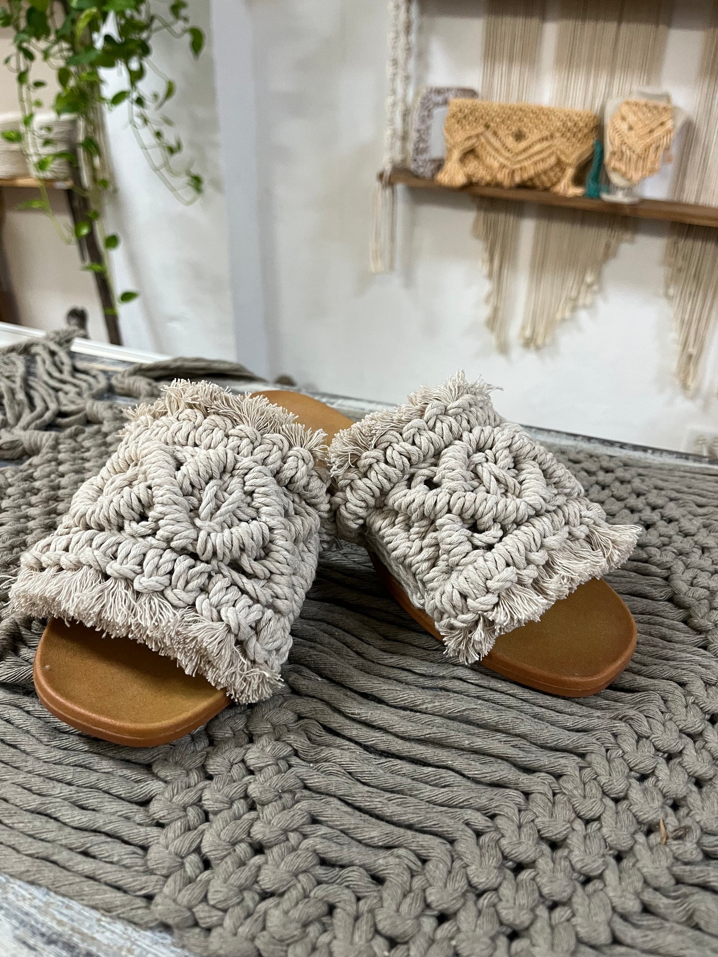 Taller de sandalias en macrame