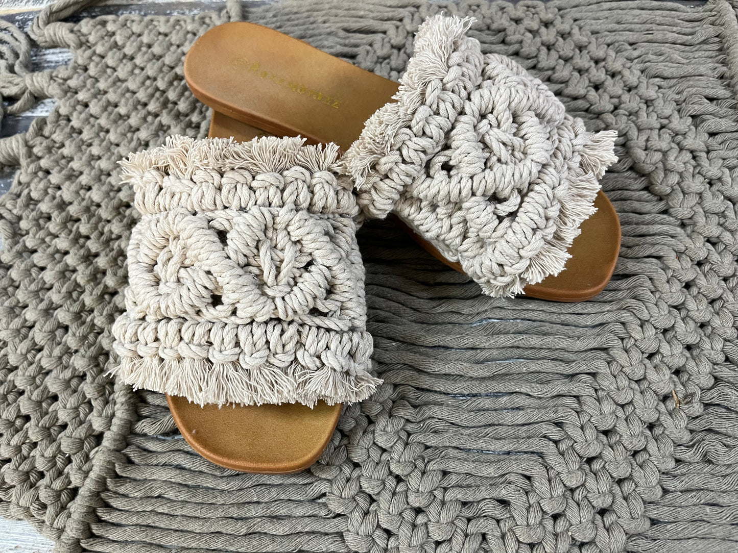 Taller de sandalias en macrame
