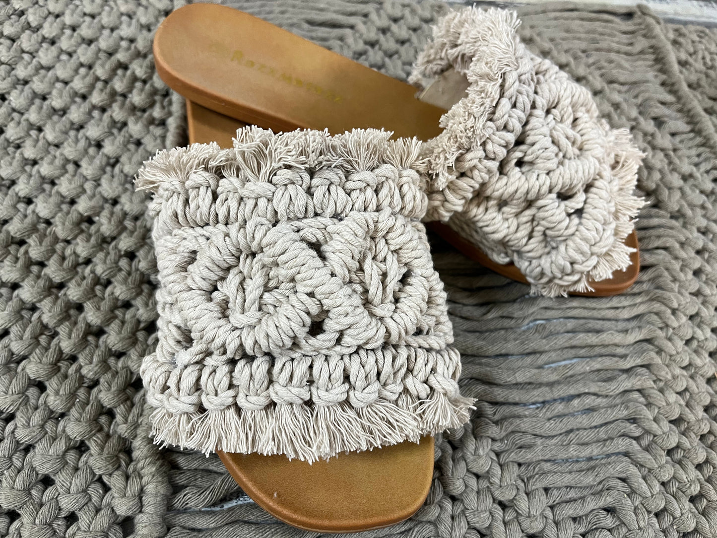 Taller de sandalias en macrame
