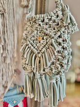 Load image into Gallery viewer, Macrame purse