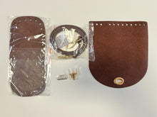Load image into Gallery viewer, Kit para cartera o mochila (asa de correa, cierre dorado, solapa y base)