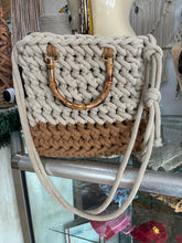 Load image into Gallery viewer, Crochet purse