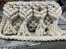Load image into Gallery viewer, Natural macramé purse