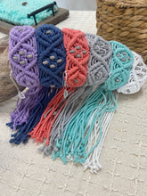Load image into Gallery viewer, Macrame bracelet